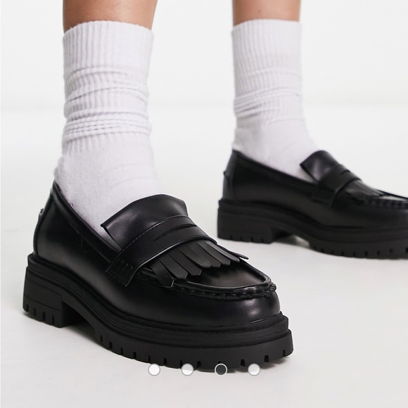 ASOS DESIGN Melon chunky loafers in black - Picture 1 of 3